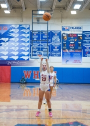 Basketball Enka at West Henderson (BR3_6172)