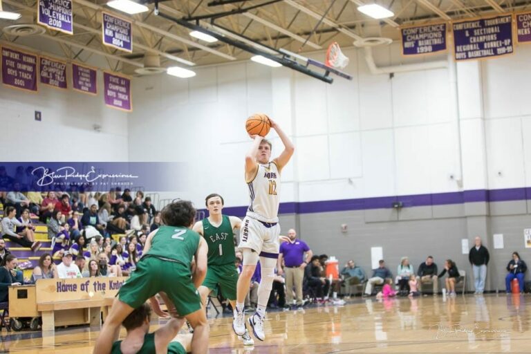 Boys Basketball: East Henderson at North Henderson